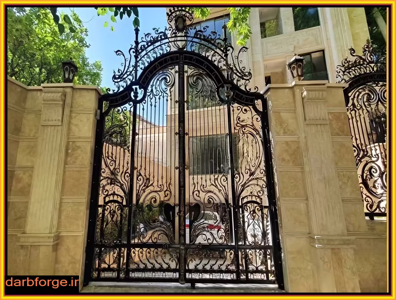 درب های فرفورژه با طراحی خاص درب های فرفورژه با طراحی خاص
