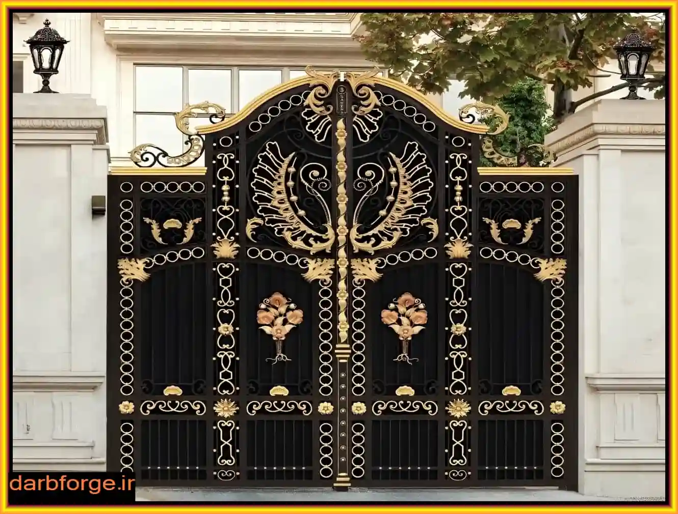 درب آهنی برای نمای ساختمان درب آهنی برای نمای ساختمان