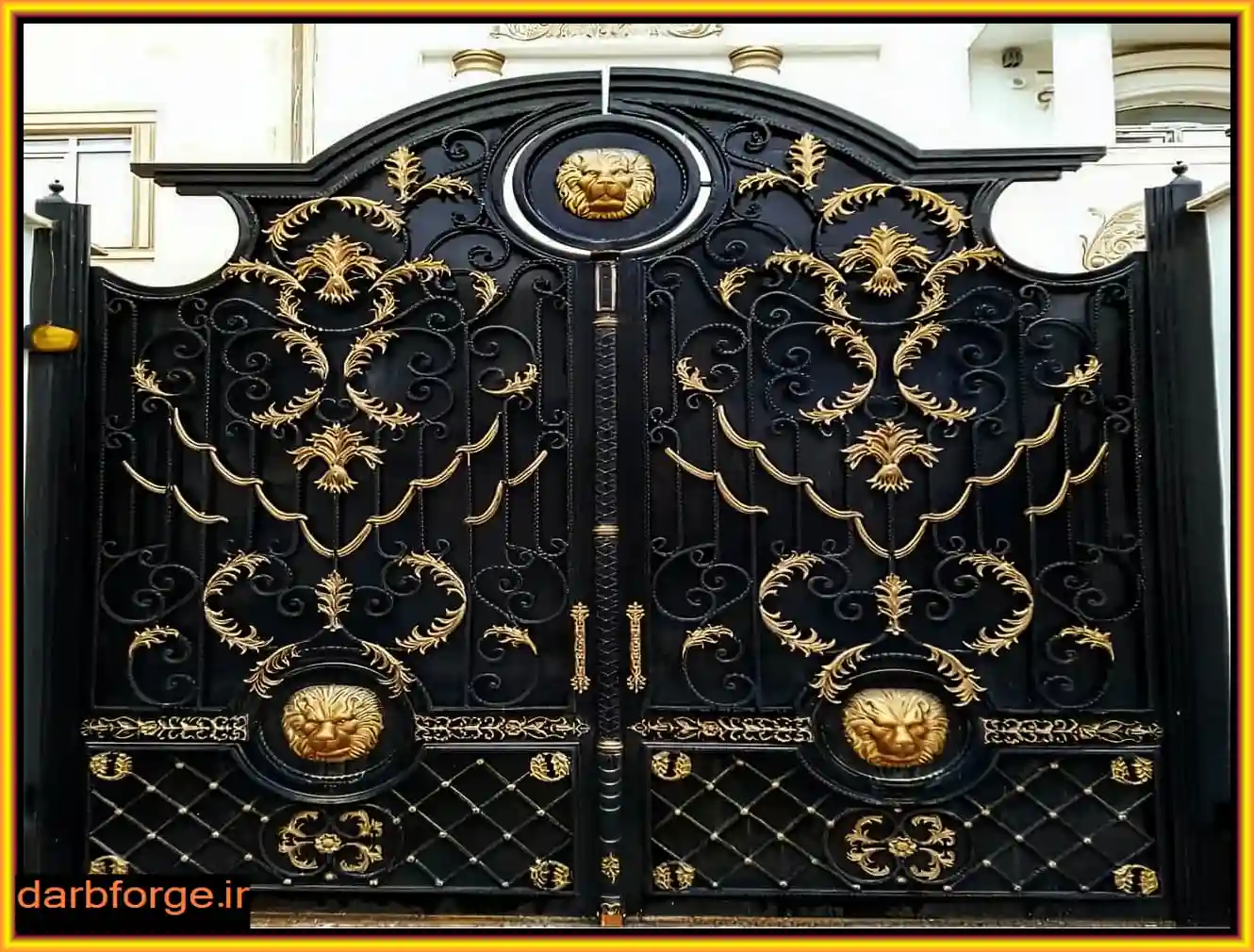 درب آهنی پارکینگ آپارتمان فرفورژه لوکس درب آهنی پارکینگ آپارتمان فرفورژه لوکس