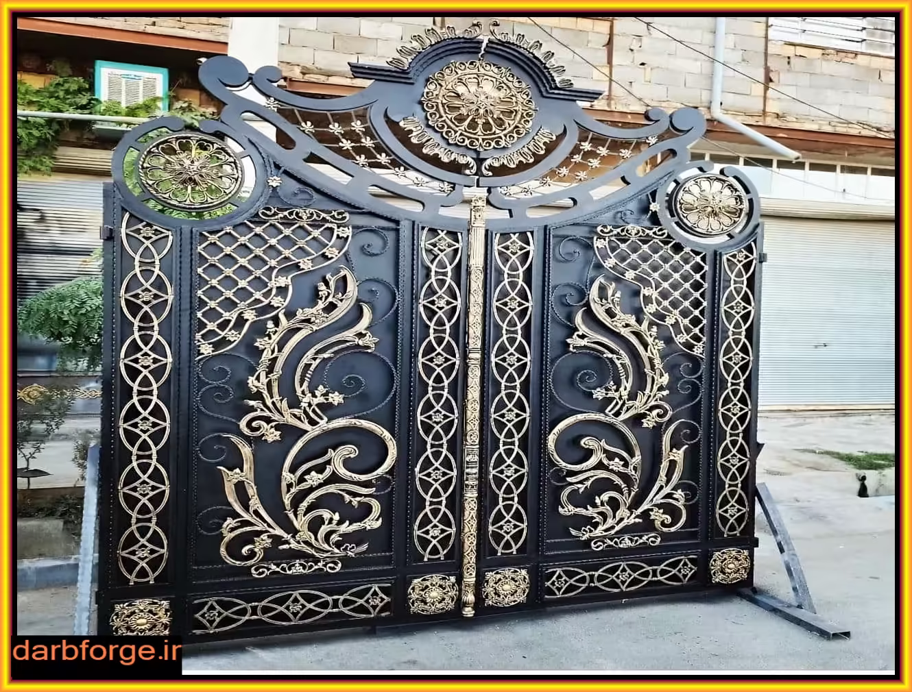نصب درب فلزی پارکینگ نصب درب فلزی پارکینگ