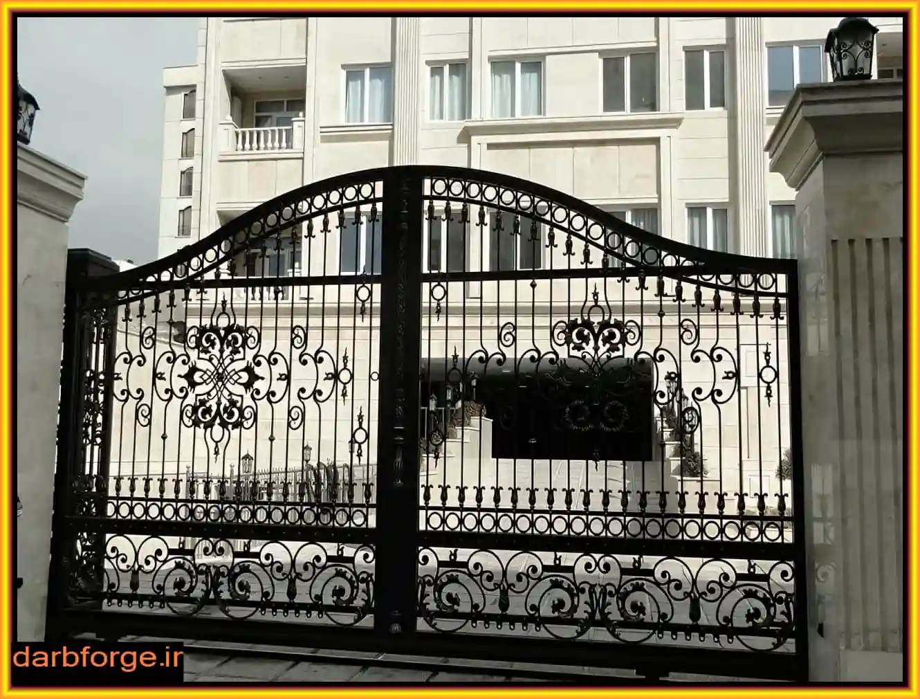 مزایای درب آهنی برای حیاط و ورودی