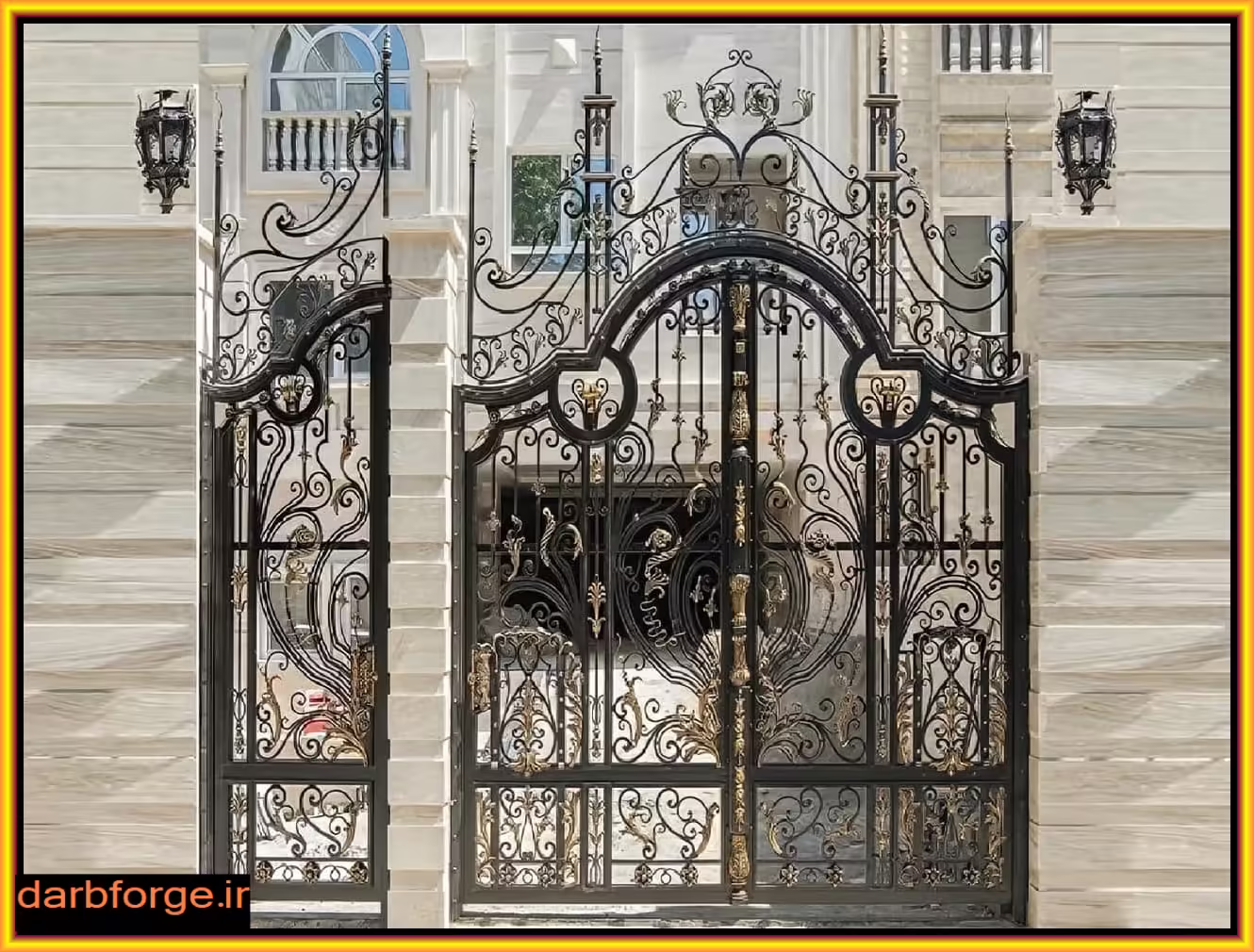 ویژگی های طراحی درب فرفورژه شمالی حیاط ویژگی های طراحی درب فرفورژه شمالی حیاط