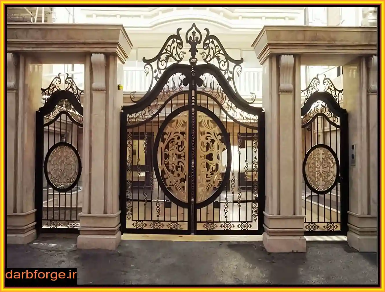 درب فلزی ویلایی یک و نیم لنگه درب فلزی ویلایی یک و نیم لنگه