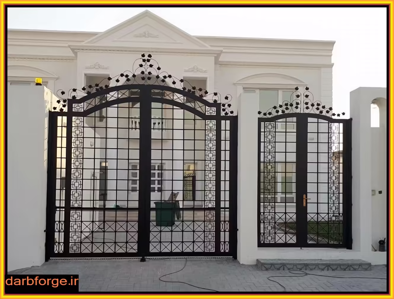 توجه به ویژگی های امنیتی درب فلزی توجه به ویژگی های امنیتی درب فلزی