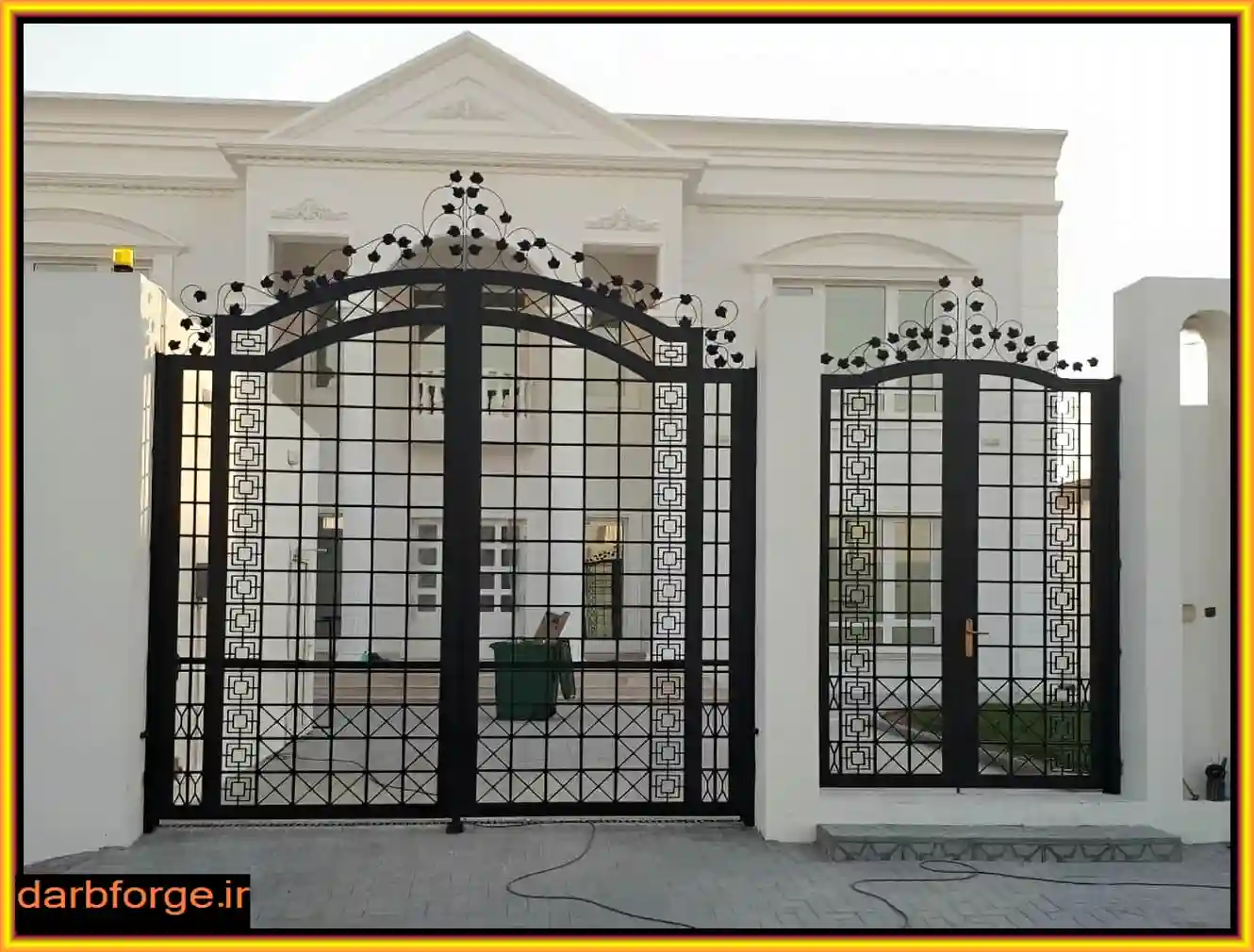 درب و پنجره آهنی فرفورژه درب و پنجره آهنی فرفورژه