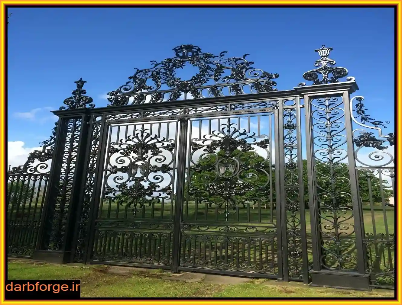 نصب درب فلزی؛ چگونه یک نصب حرفه ای داشته باشیم؟ نصب درب فلزی؛ چگونه یک نصب حرفه ای داشته باشیم؟