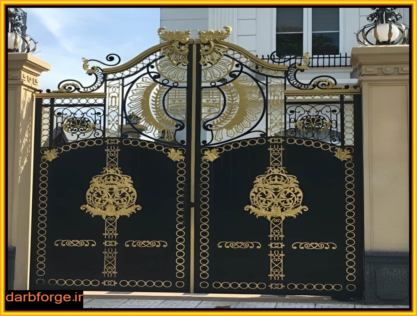 رنگ آمیزی درب فرفورژه
