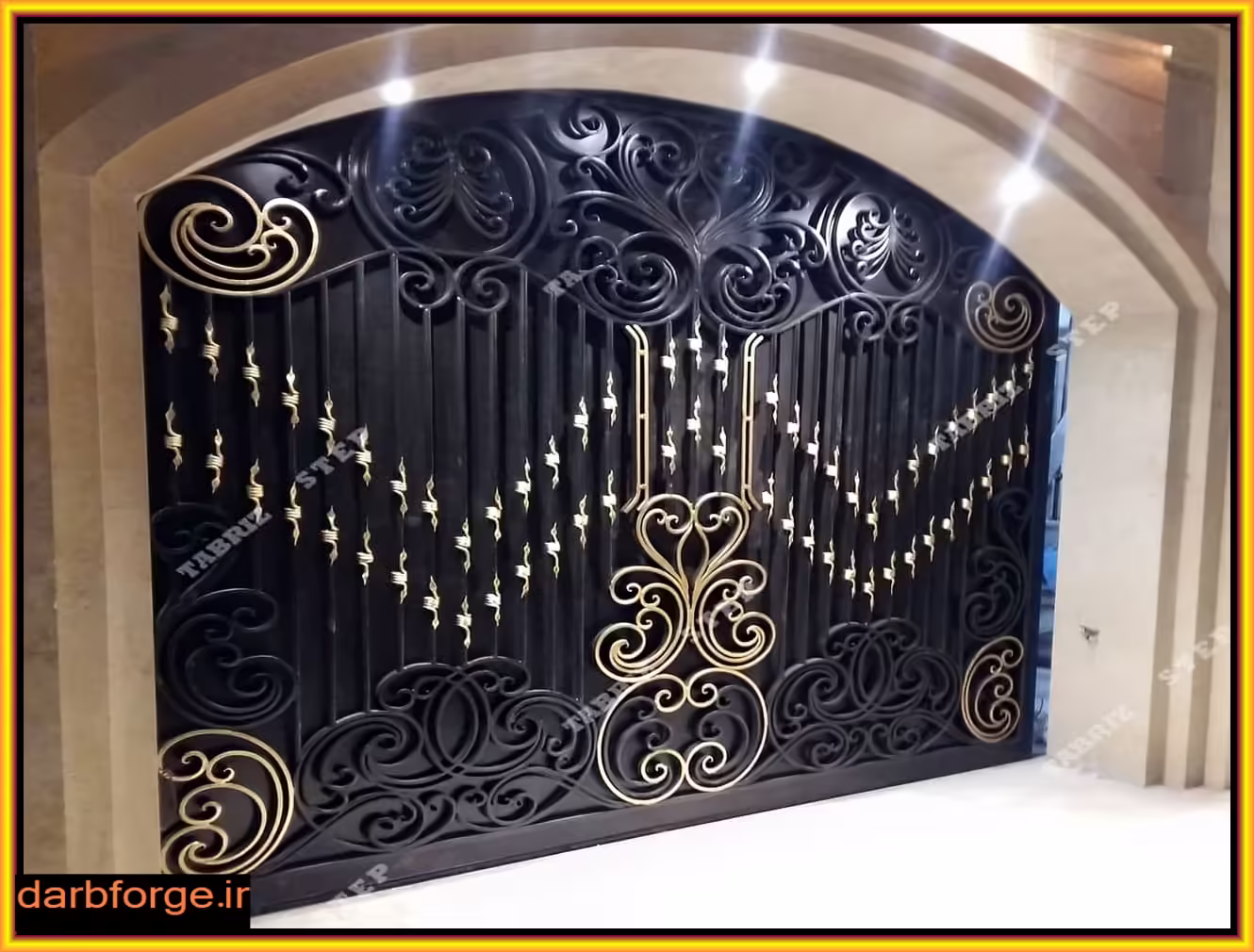درب فلزی با طرح های جدید و زیبای راه پله درب فلزی با طرح های جدید و زیبای راه پله