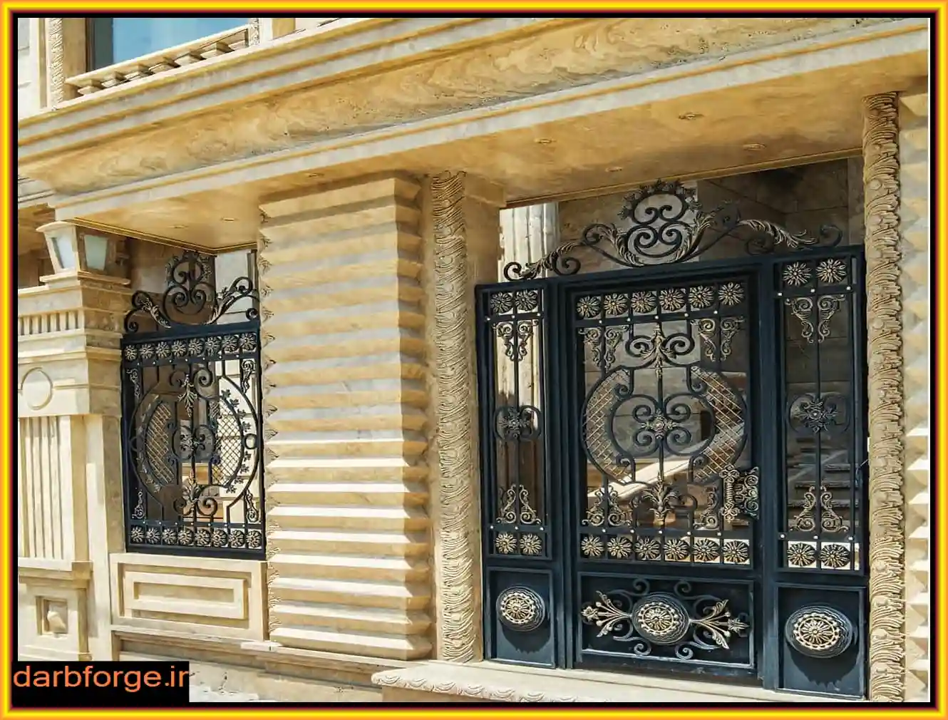 تنوع بالای طرح و رنگ درب فرفورژه