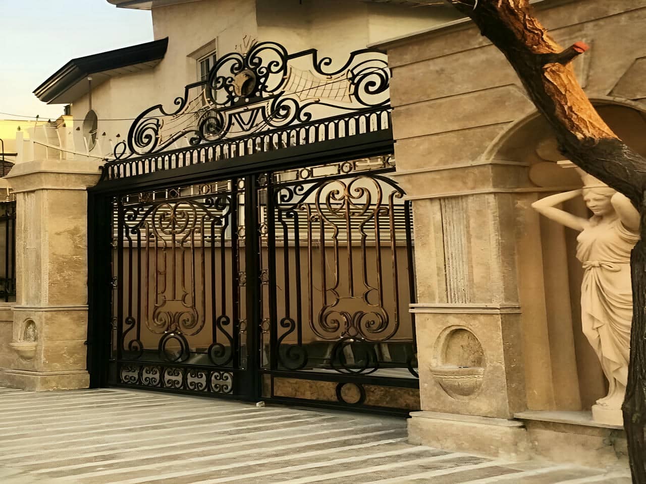 درب حیاط