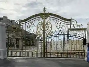 انواع مدل درب حیاط ویلایی چیست؟