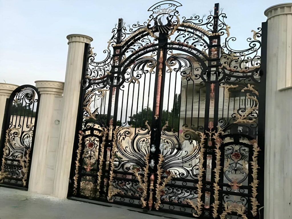 درب لاکچری سلطنتی ویلاهای مجلل