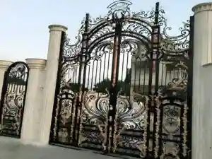 درب لاکچری سلطنتی ویلاهای مجلل