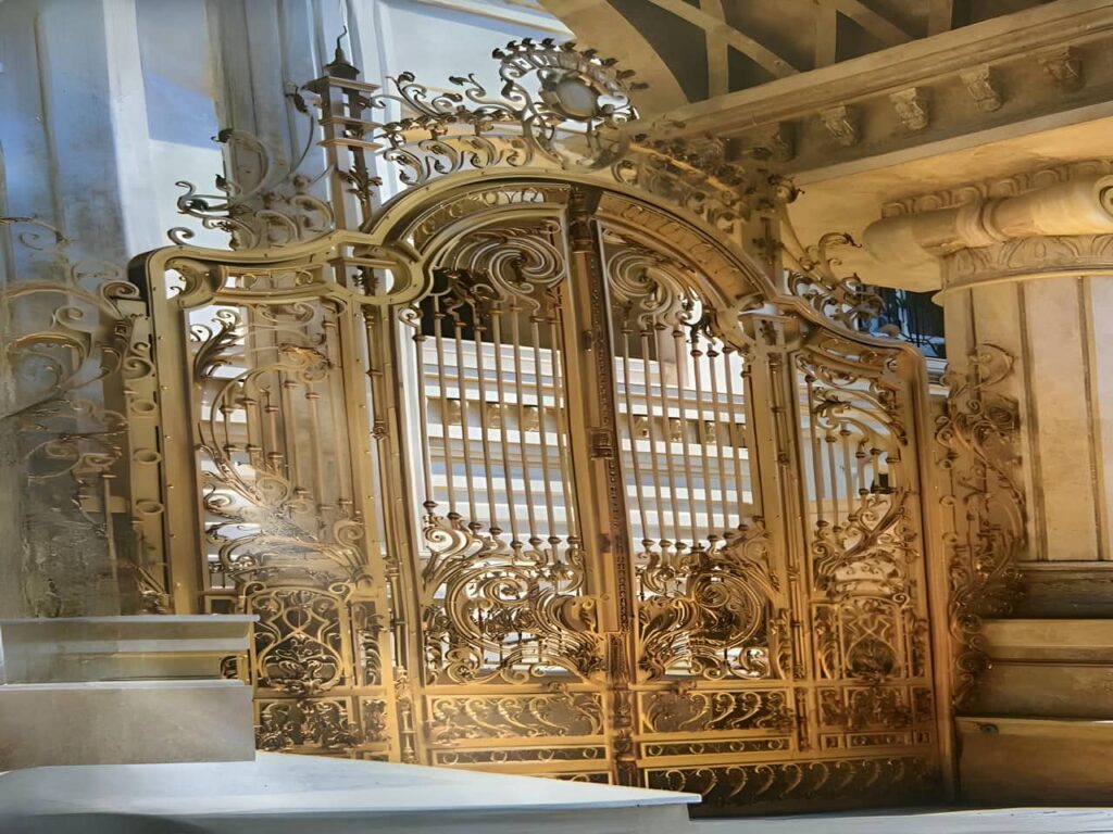 درب دست ساز پرکار درب دست ساز پرکار