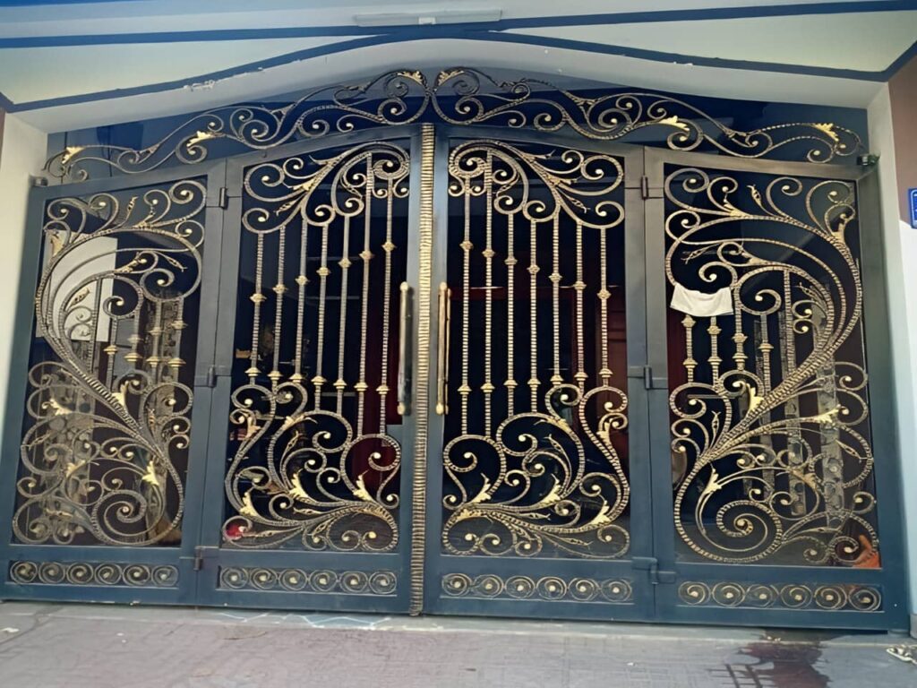 درب ورودی ساختمان آهنی ساده درب ورودی ساختمان آهنی ساده