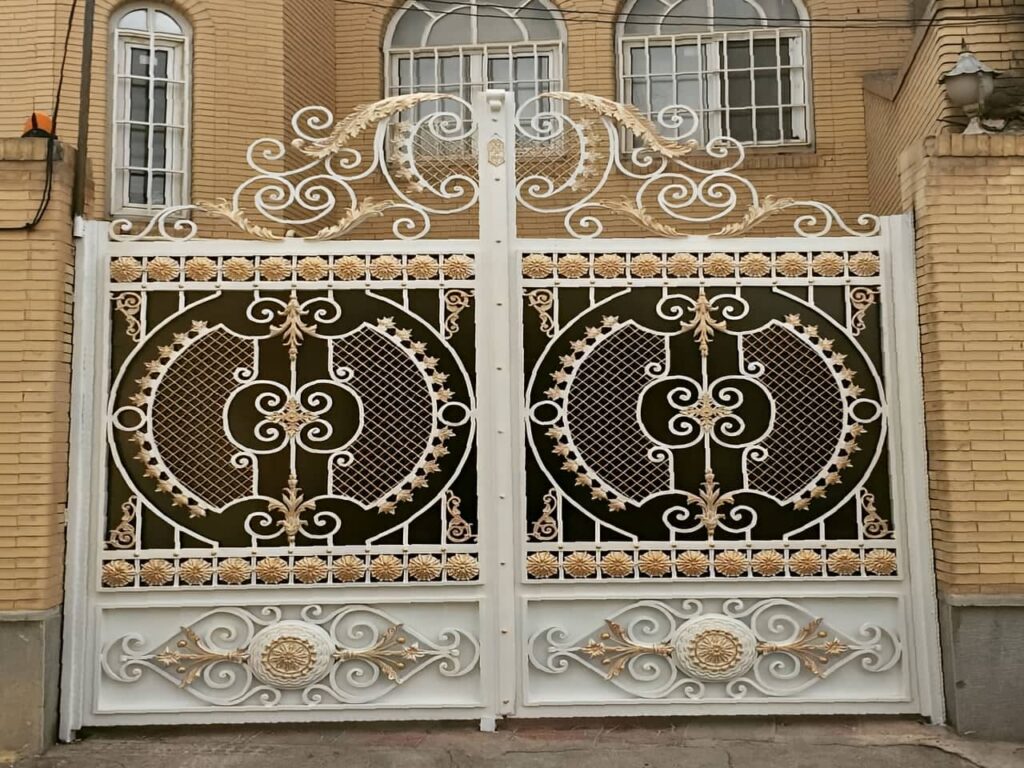 کارخانه درب و پنجره سازی کارخانه درب و پنجره سازی