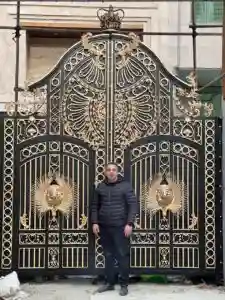 نصب درب حیاط و ویلا