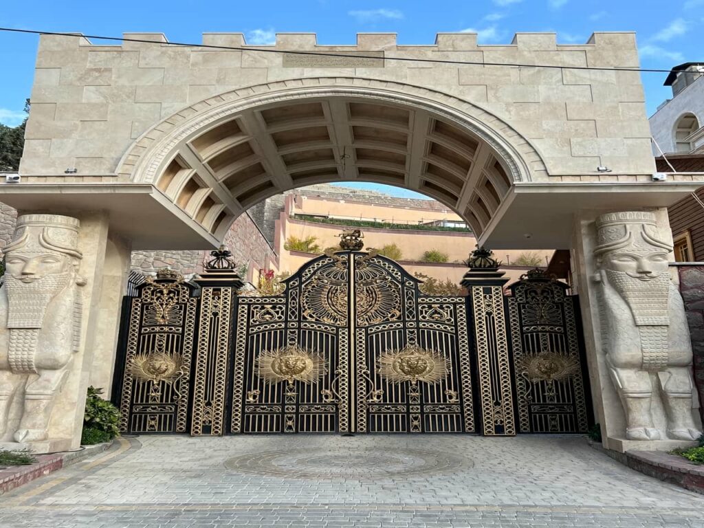 مراحل ساخت درب فرفورژه مراحل ساخت درب فرفورژه