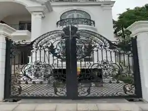 درب فرفورژه باغ