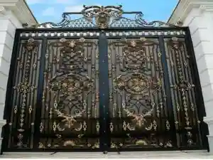 انواع درب حیاط ویلایی