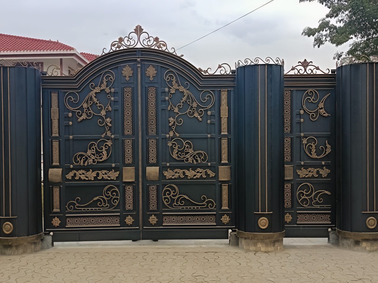 درب پارکینگ فلزی | درب فرفورژه درب پارکینگ فلزی
