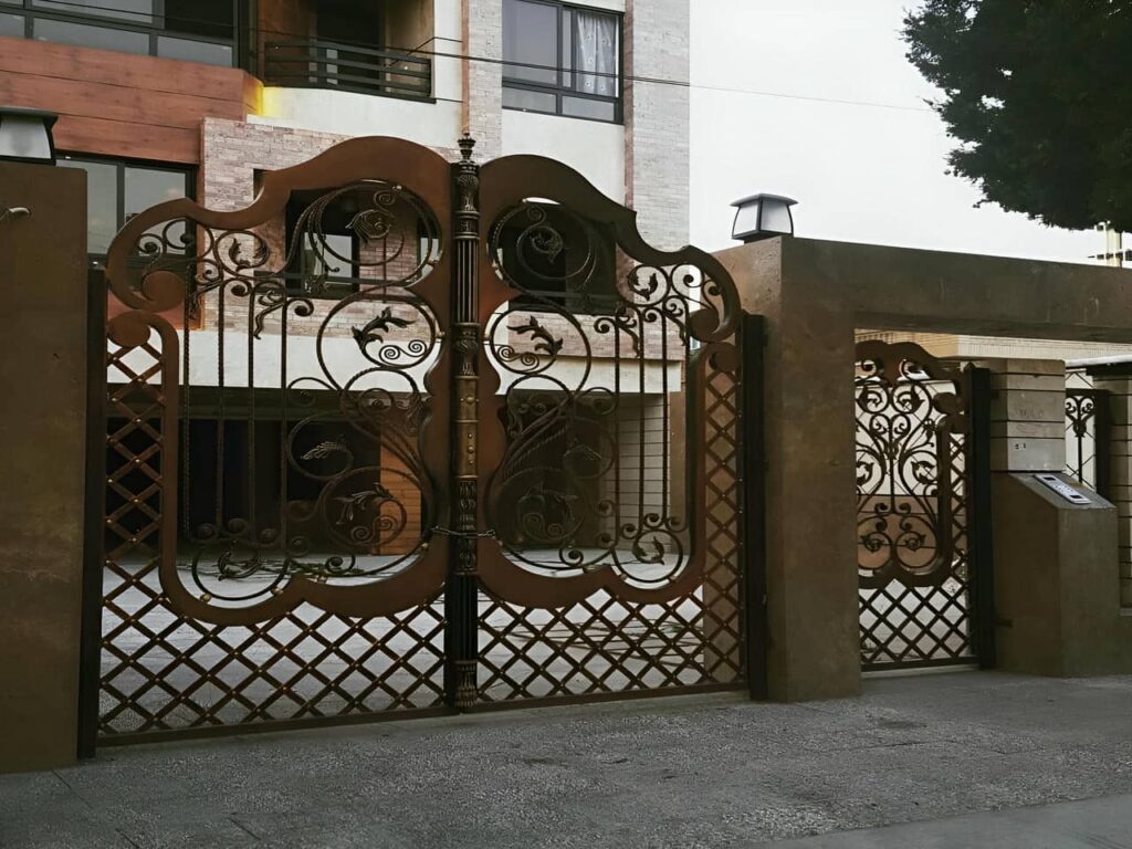 عکس مدل های جدید درب باغ ویلایی عکس مدل های جدید درب باغ ویلایی