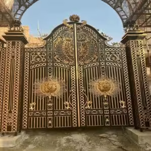 درب حیاط آهنی درب حیاط آهنی