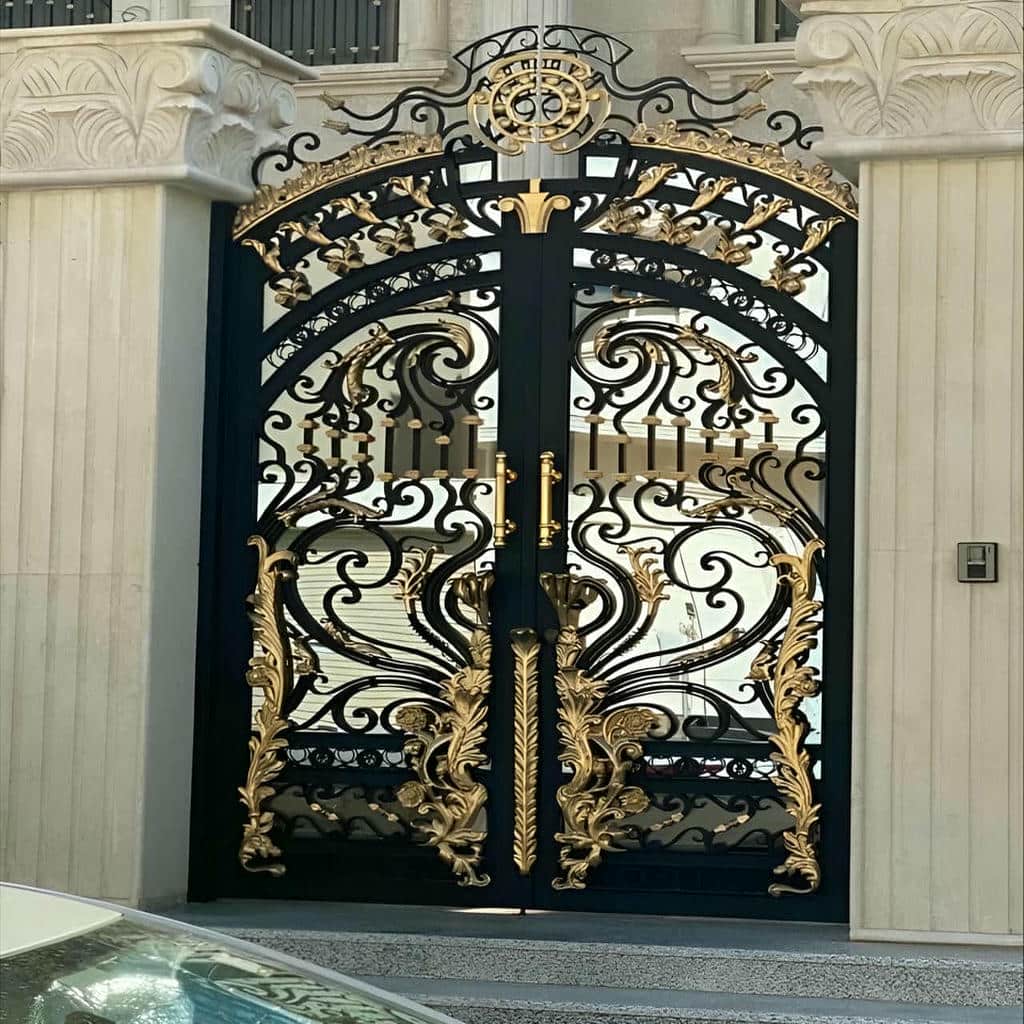 نصب درب فرفورژه ویلایی پارکینگ در بندر عامری