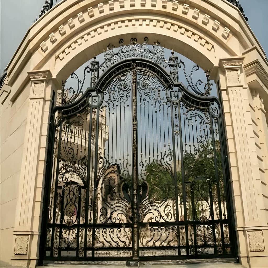 خرید درب فرفورژه ویلایی کلاسیک در بندر خمیر