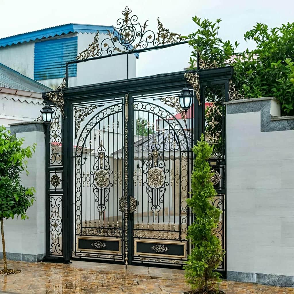 نصب درب حیاط فرفورژه ویلایی مقاوم در لواسان