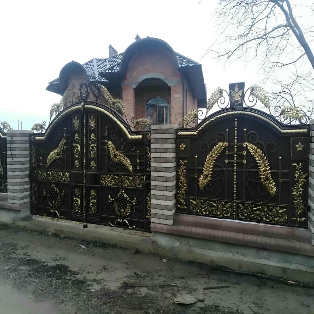 درب حیاط فرفورژه ویلایی در بیرجند