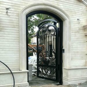 درب حیاط فرفورژه ویلایی در فشم