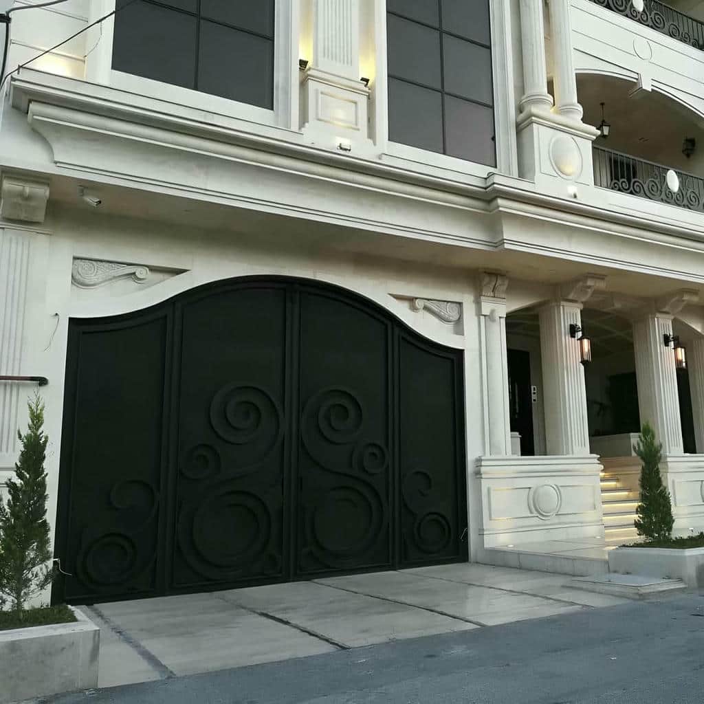 قیمت درب فرفورژه ویلایی مدرن در کاشان