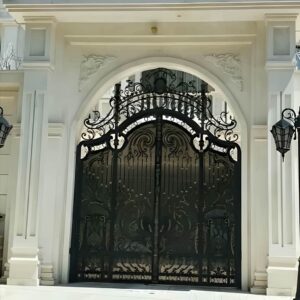 درب فرفورژه در بندر نخل تقی