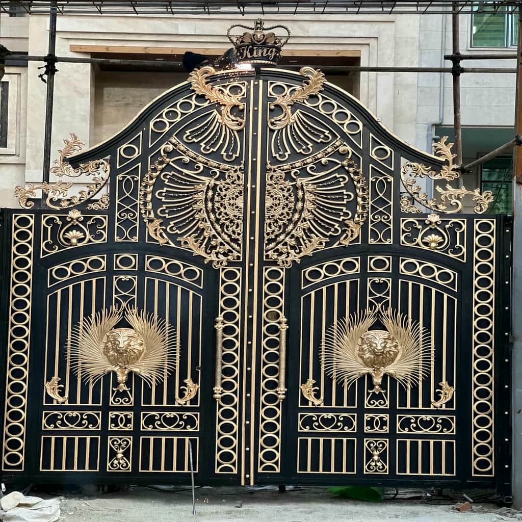 خرید درب فرفورژه ویلایی کلاسیک در بندر دولاب