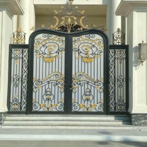 7 مدل درب ویلایی پارکینگ دو لنگه