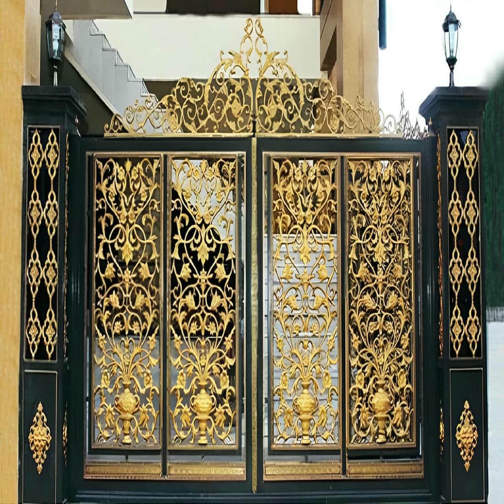 مدل نیم‌دایره درب حیاط ویلایی قوسی