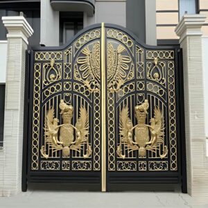 9 نمونه درب پارکینگ طرح چوب ترموود