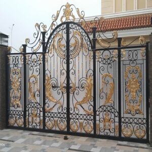 13 طرح درب ساختمان فرفورژه گل دار